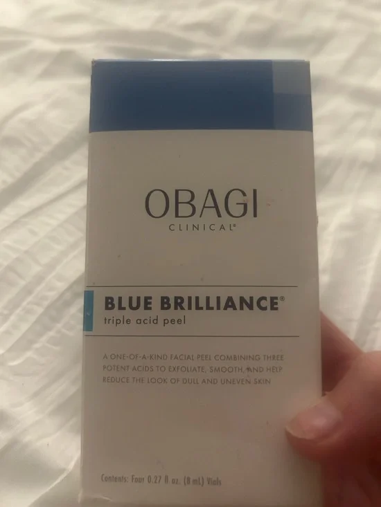 Obagi Blue Brilliance Intensive Peel Vials - White & Blue - Picture 2 of 3